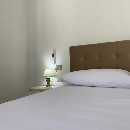 Bailey Pensionat Vlorë