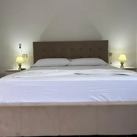 Bailey Guest house 3*